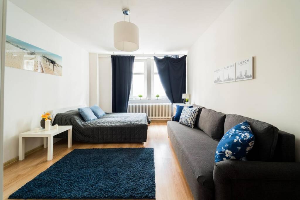 3 Rooms Big Apartment - 150 M Town Hall - Nice Design Breslavia Exterior foto