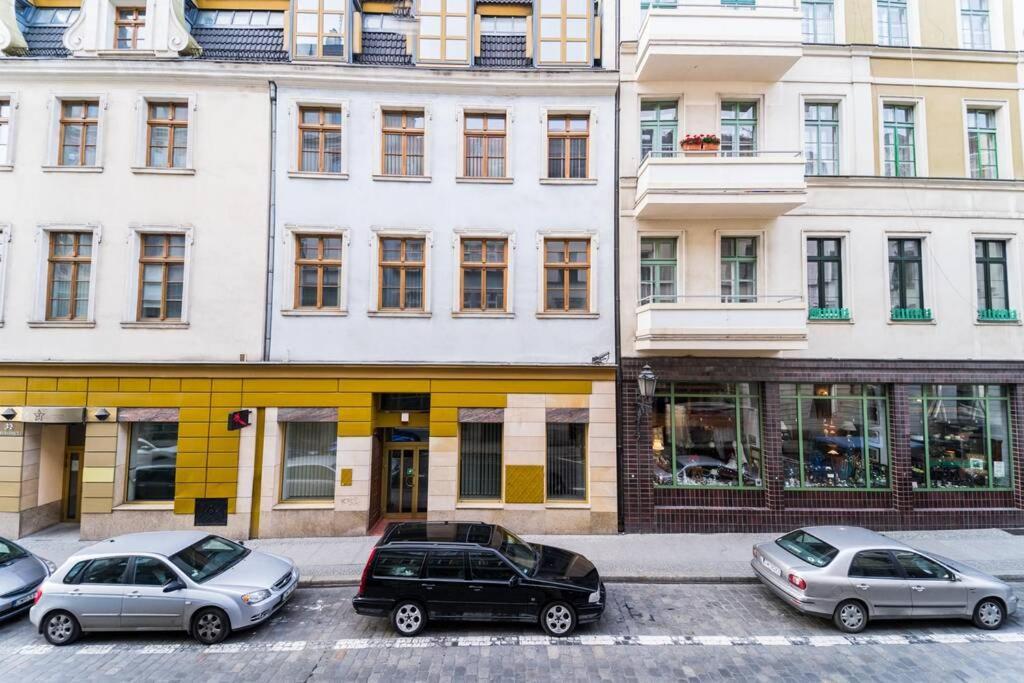 3 Rooms Big Apartment - 150 M Town Hall - Nice Design Breslavia Exterior foto